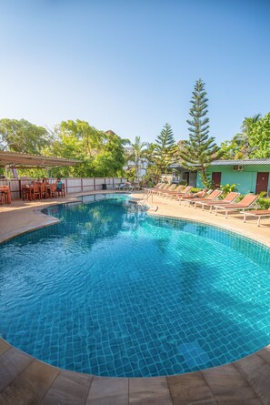 Piscine extérieure