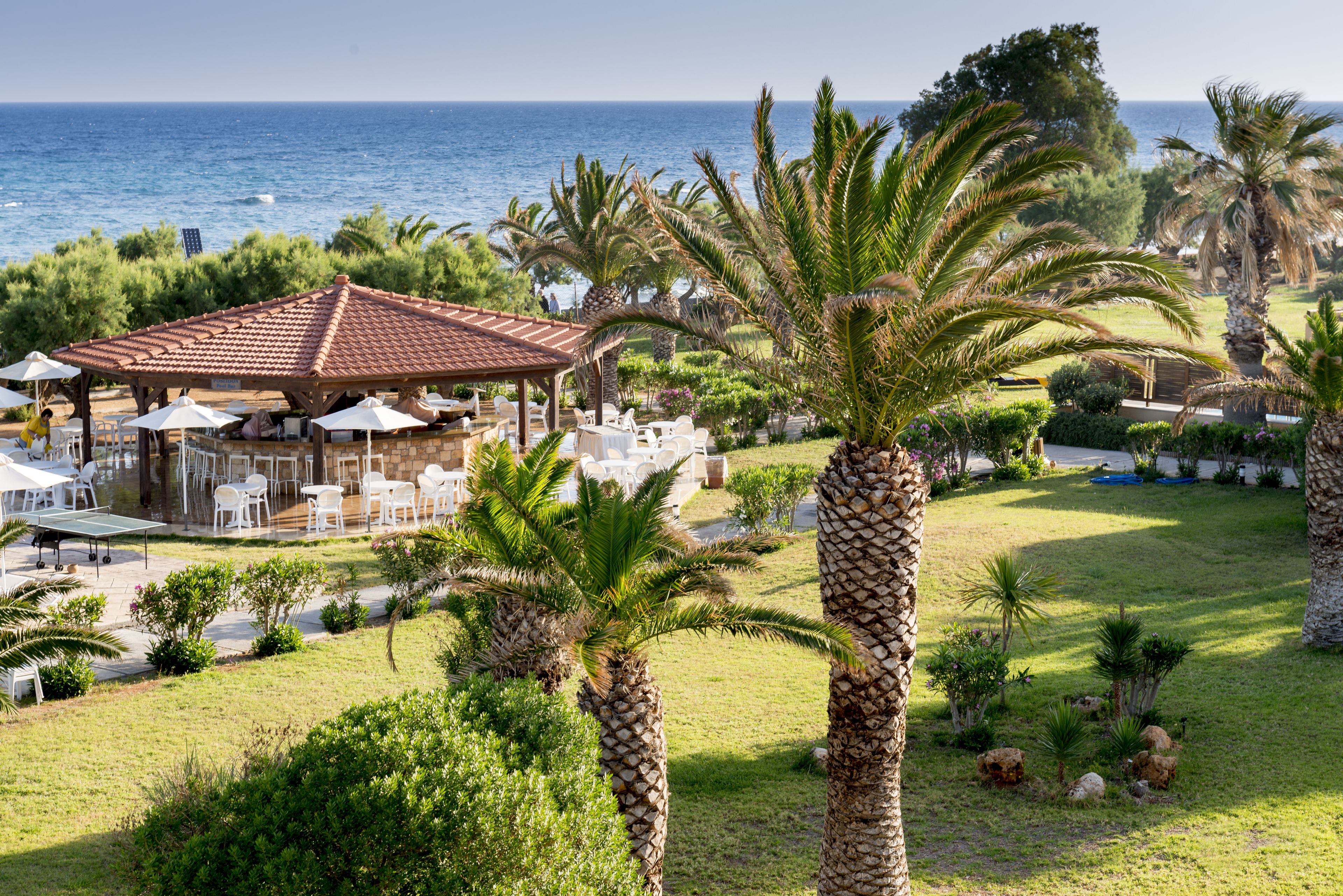 Bar en bord de piscine