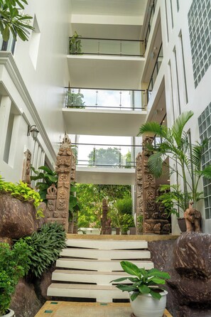 Exterior - La Vintage Resort (Patong)