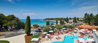 普拉瓦拉古纳公园花园套房酒店