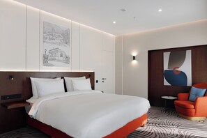 Deluxe Double Room | 1 bedroom, minibar, desk, laptop workspace