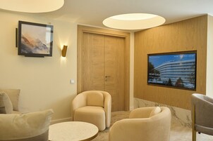 42-inch TV with cable channels