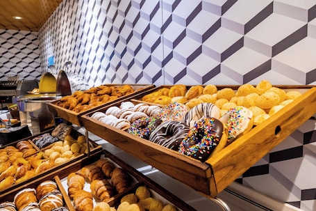 Desayuno buffet incluido todos los días