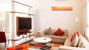 Sengetøy av topp kvalitet, dundyner og senger med overmadrass