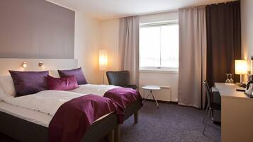 Minibar, in-room safe, iron/ironing board, free WiFi