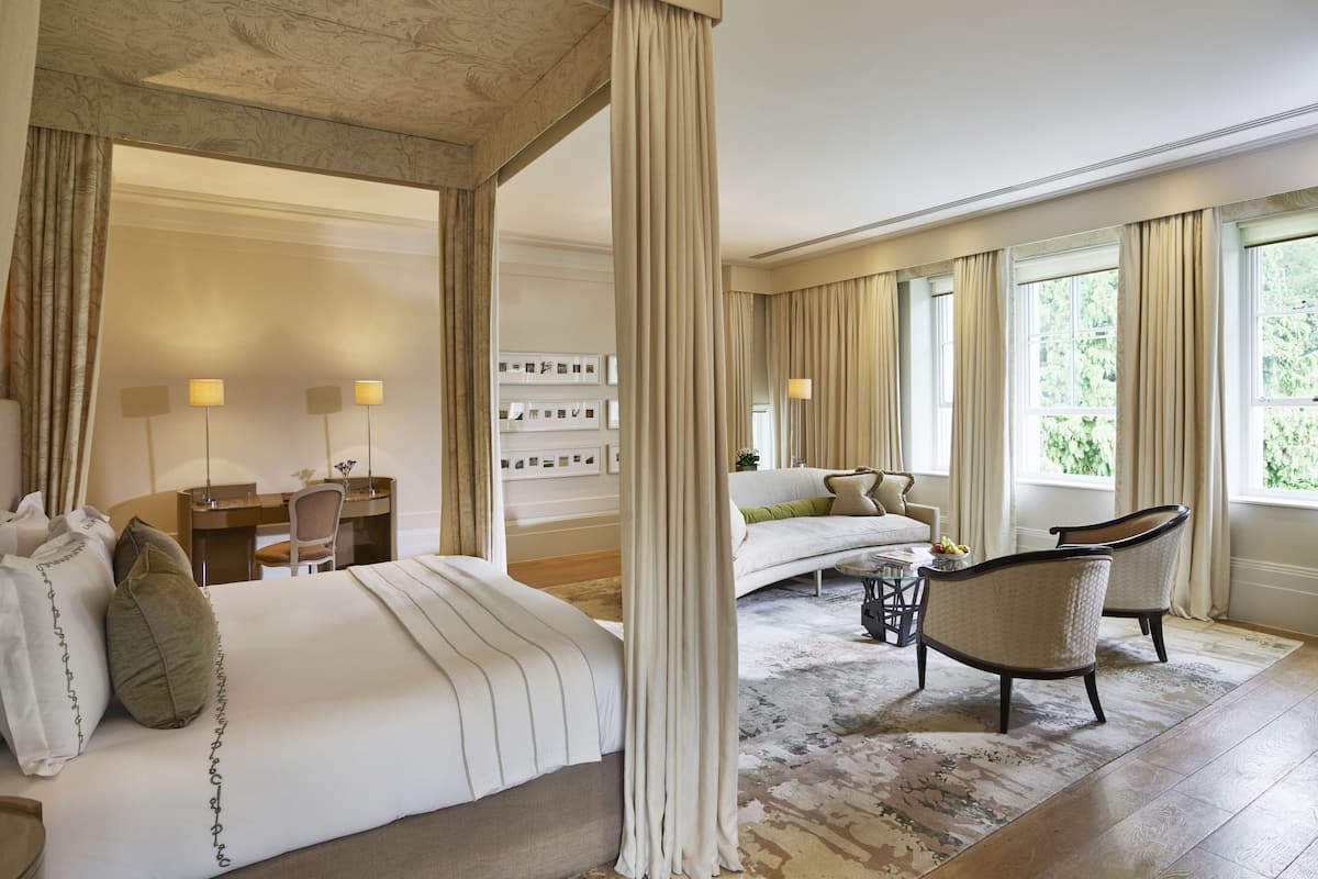 executive suite (mansion) | 1 bedroom, premium bedding, minibar, in-room safe