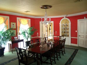 Breakfast area