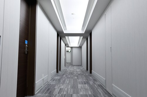 Ginza International Hotel