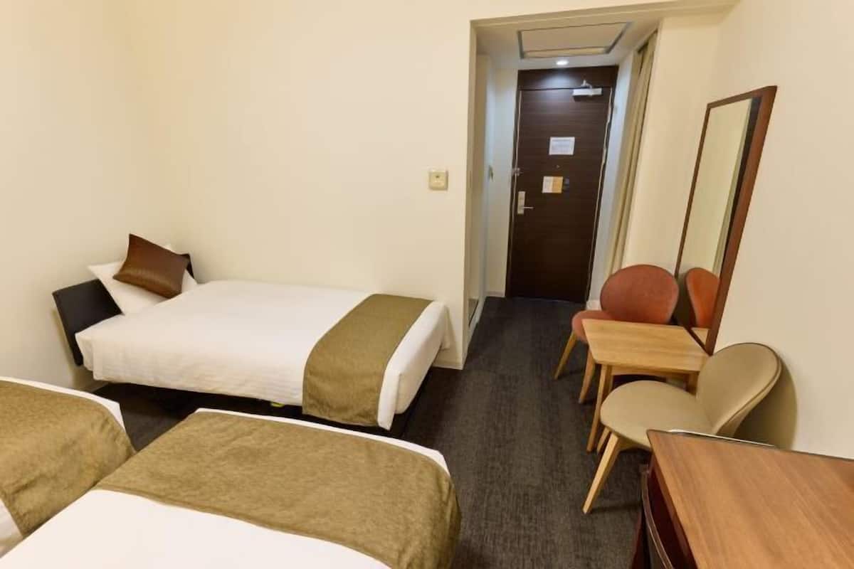 Desk, blackout curtains, iron/ironing board, free WiFi