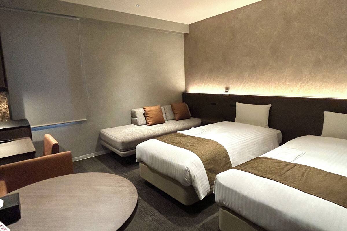 Superior Twin Room, Non Smoking | Desk, blackout drapes, iron/ironing board (on request), WiFi (free)
