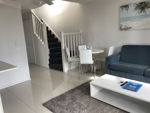 Apartment, 2 Bedrooms | Living area