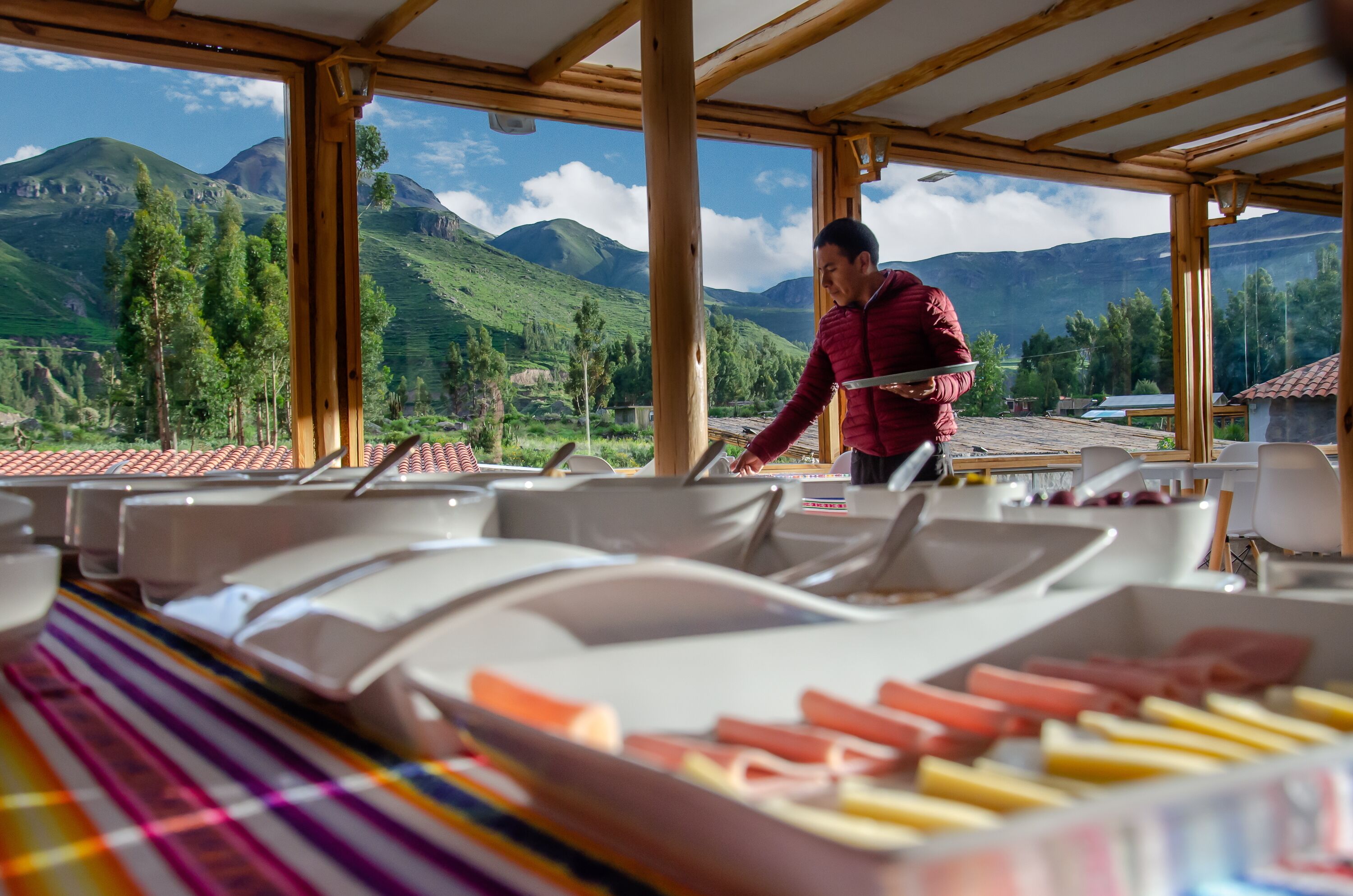 free daily full breakfast