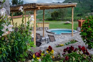 Kolam renang terbuka 