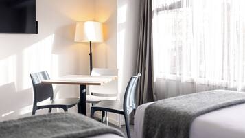 Classic Quadruple Room (Shared Bathroom)