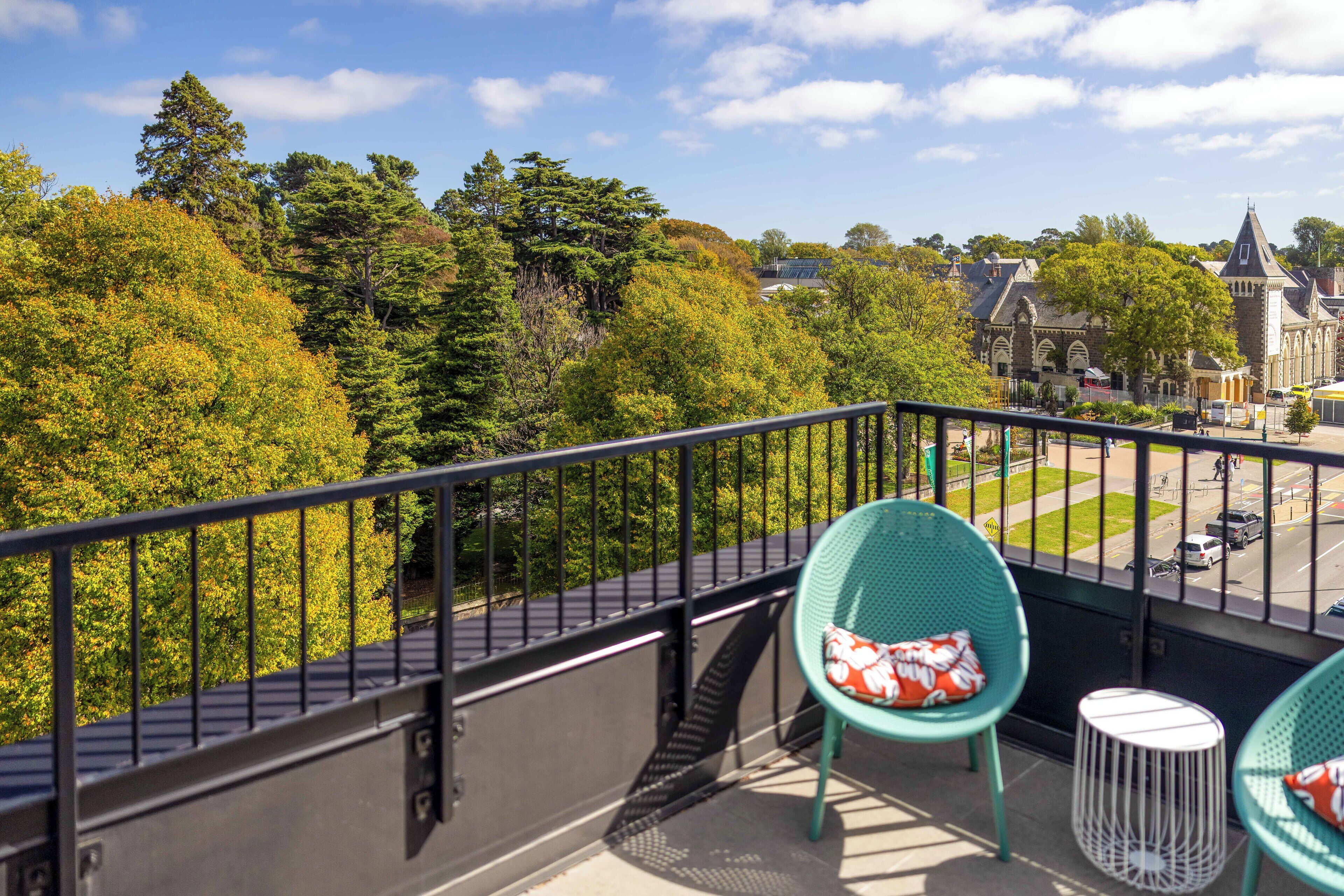 1 Bedroom Apartment | Balcony