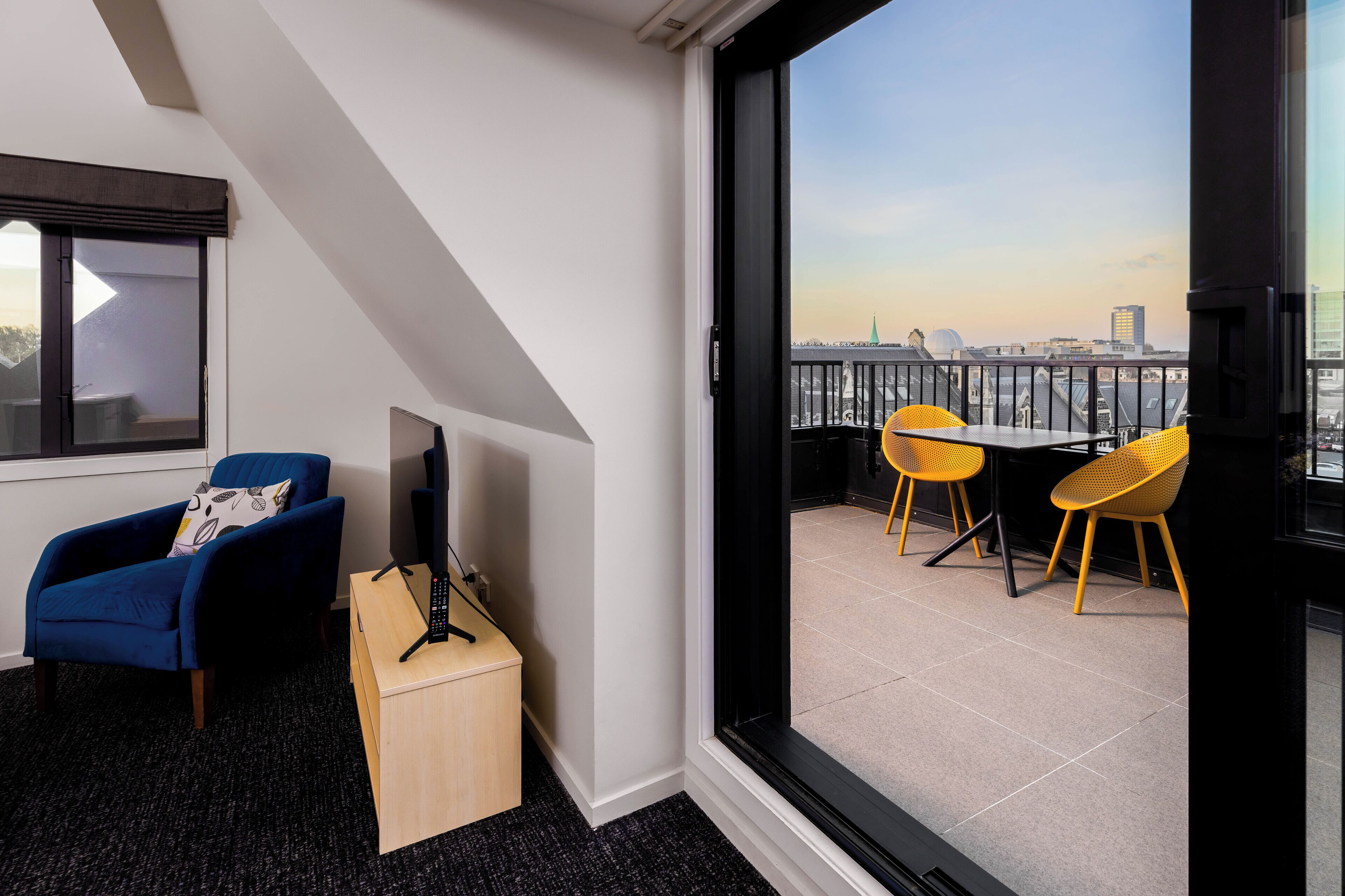 1 Bedroom Apartment | Balcony