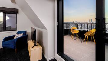 1 Bedroom Apartment | Balcony