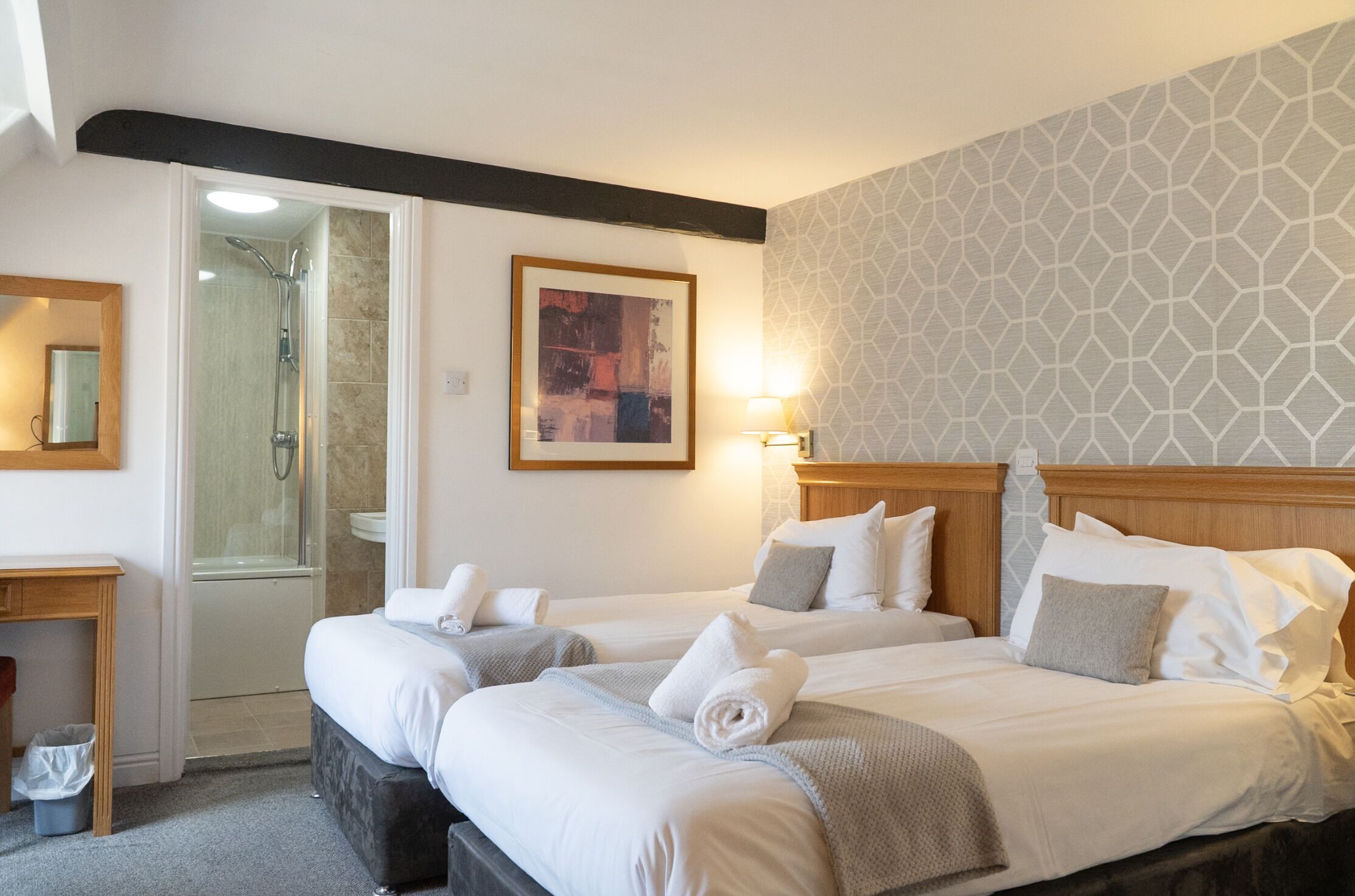 deluxe twin room, ensuite (or shower) | 1 bedroom