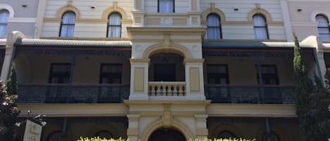 EntrĂ©e de lâhĂ©bergement