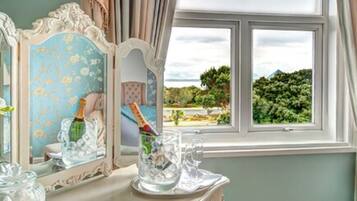 Superior Double Room, 1 King Bed | Room amenity