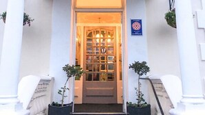 Front of property - Seacrest Hotel (Southsea)