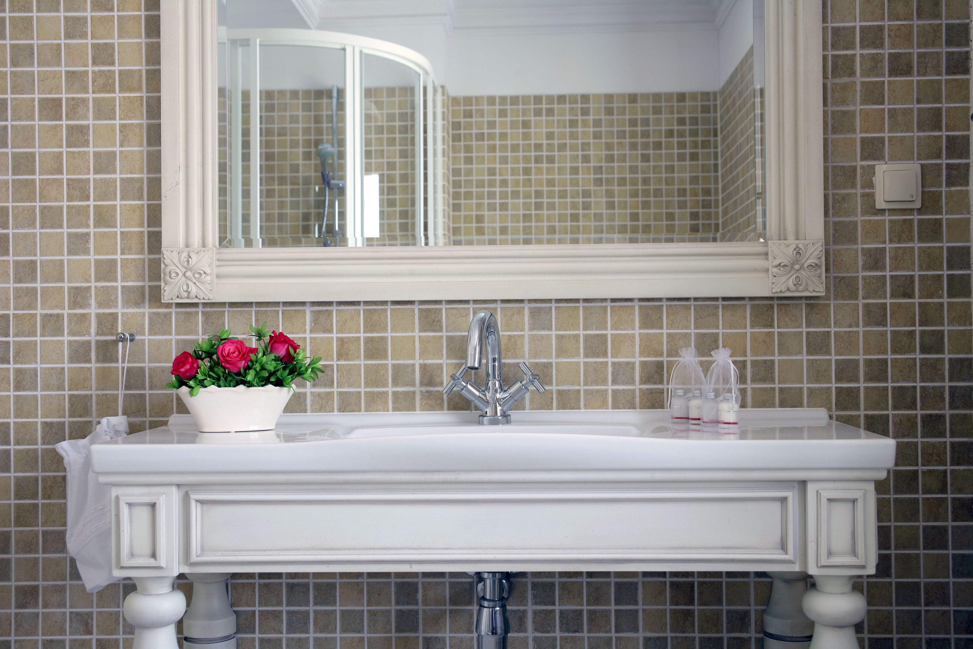 superior double room | bathroom sink