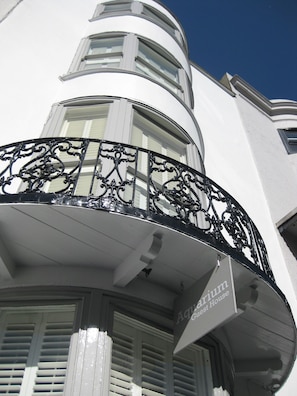 Exterior detail - Aquarium Guest House (Brighton)