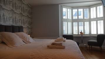 Superior Double Room | Desk, iron/ironing board, free WiFi