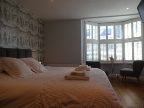 高級雙人房 | 書桌、熨斗/熨衣板、免費無線上網