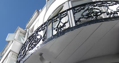 Aquarium Guest House