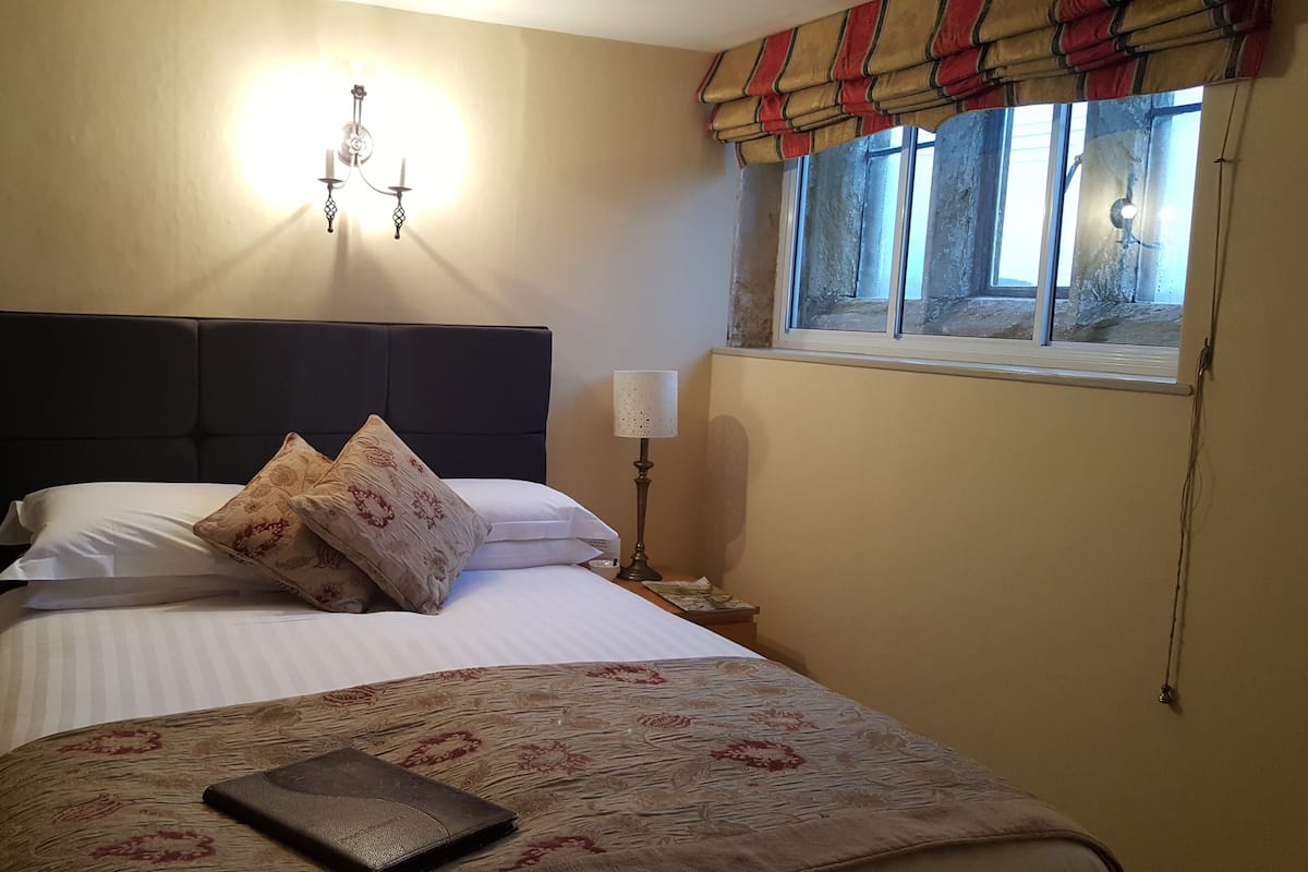 Double Room, 1 Katil Raja (King) | Dihias secara berasingan, dilengkapkan perabot secara berasingan