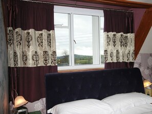 Rom, 1 kingsize-seng, eget bad (The Keats Room) | Individuelt dekorert, individuelt innredet og lydisolert