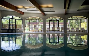 Innenpool, Liegestühle