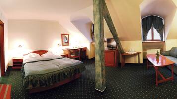 Habitación doble Confort | Ropa de cama de alta calidad y minibar