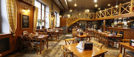 Food court