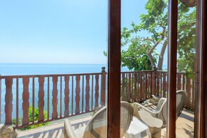 Chambre Familiale, balcon | Terrasse/Patio