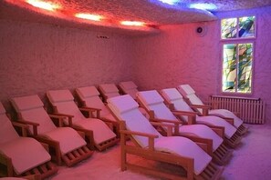 Turkish bath/hammam, body treatments, hydrotherapy, aromatherapy