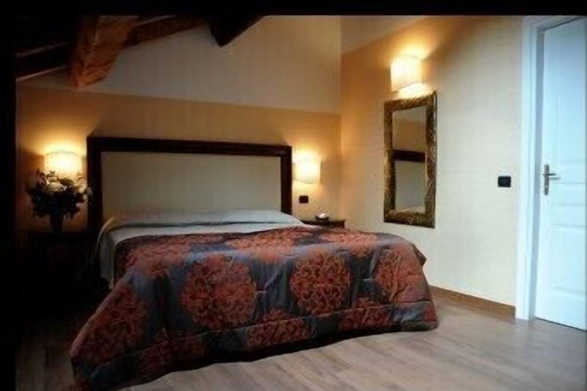 In-room safe, desk, iron/ironing board (on request), cribs (surcharge)