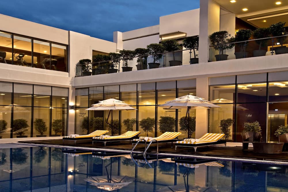 Golden Tulip Lucknow