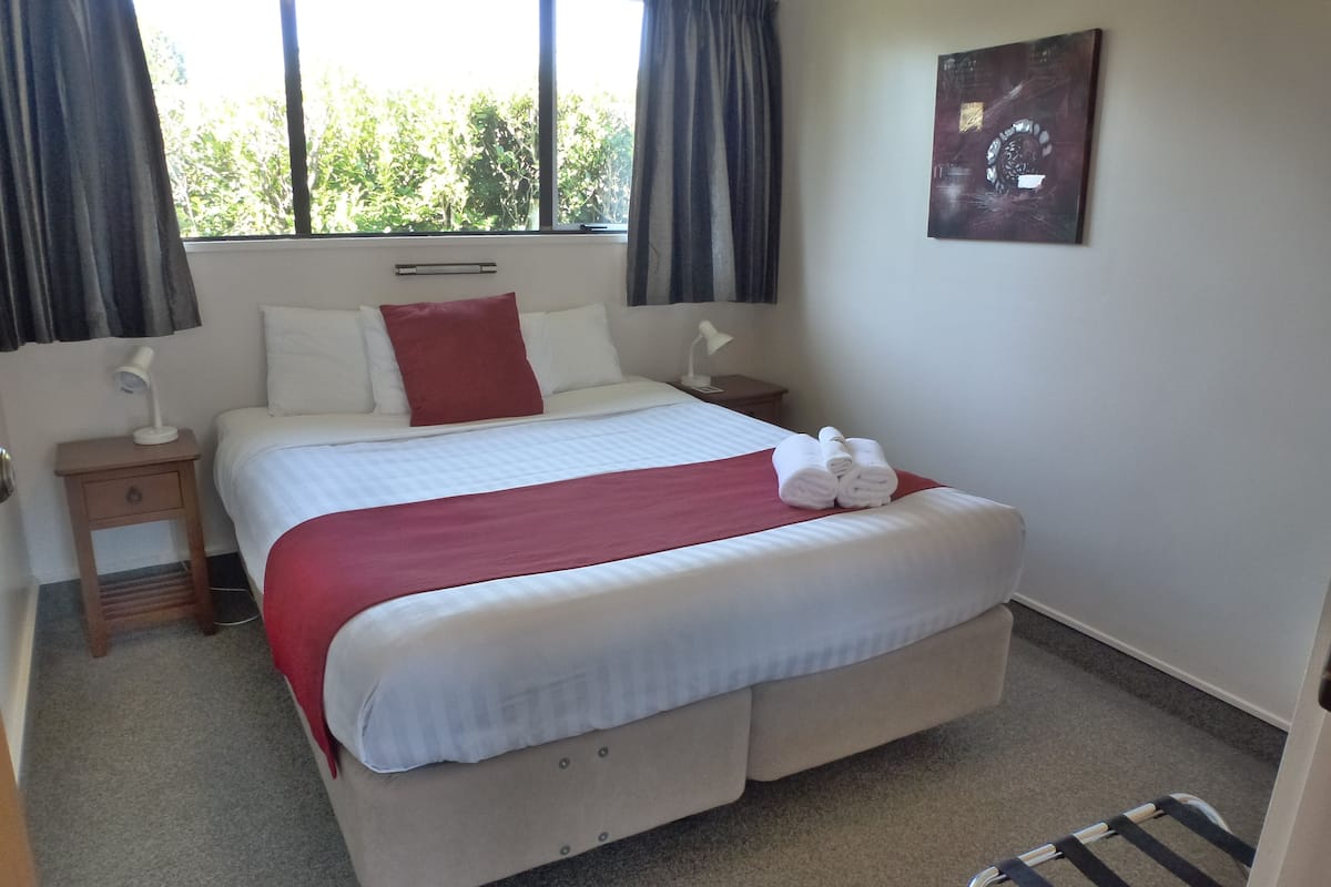 One Bedroom Unit | 1 bedroom, individually decorated, individually furnished