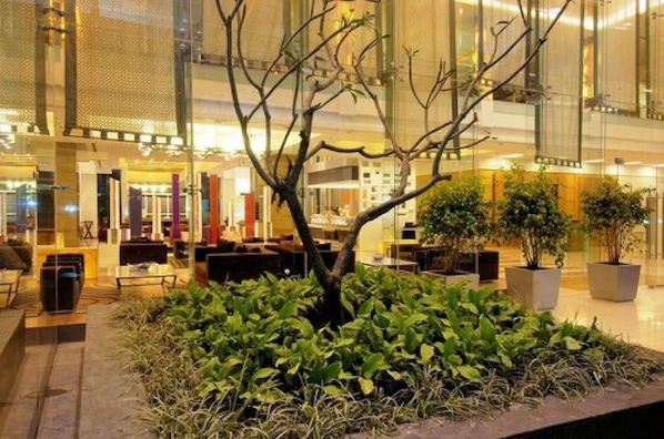 Exterior - Radisson Blu Hotel Pune Kharadi (Pune)