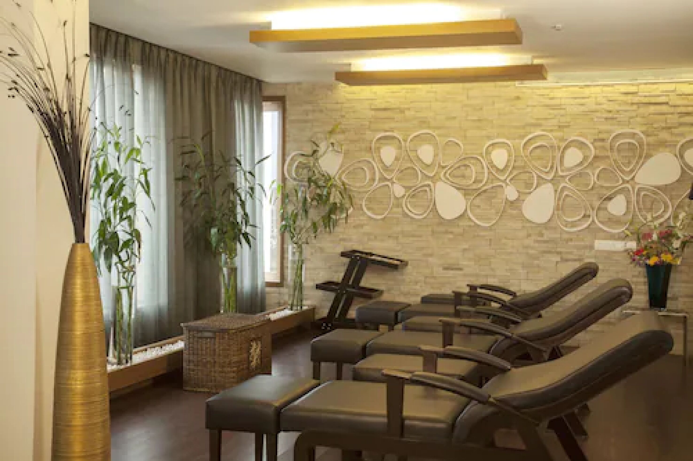 couples treatment room(s), deep-tissue massages, body wraps, body scrubs