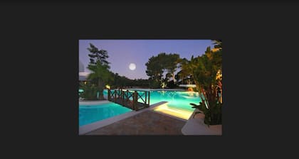 Hotel del Lago Golf & Art Resort