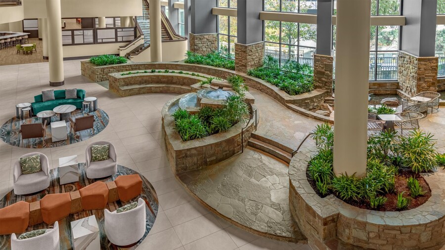 Embassy Suites San Antonio Riverwalk-Downtown