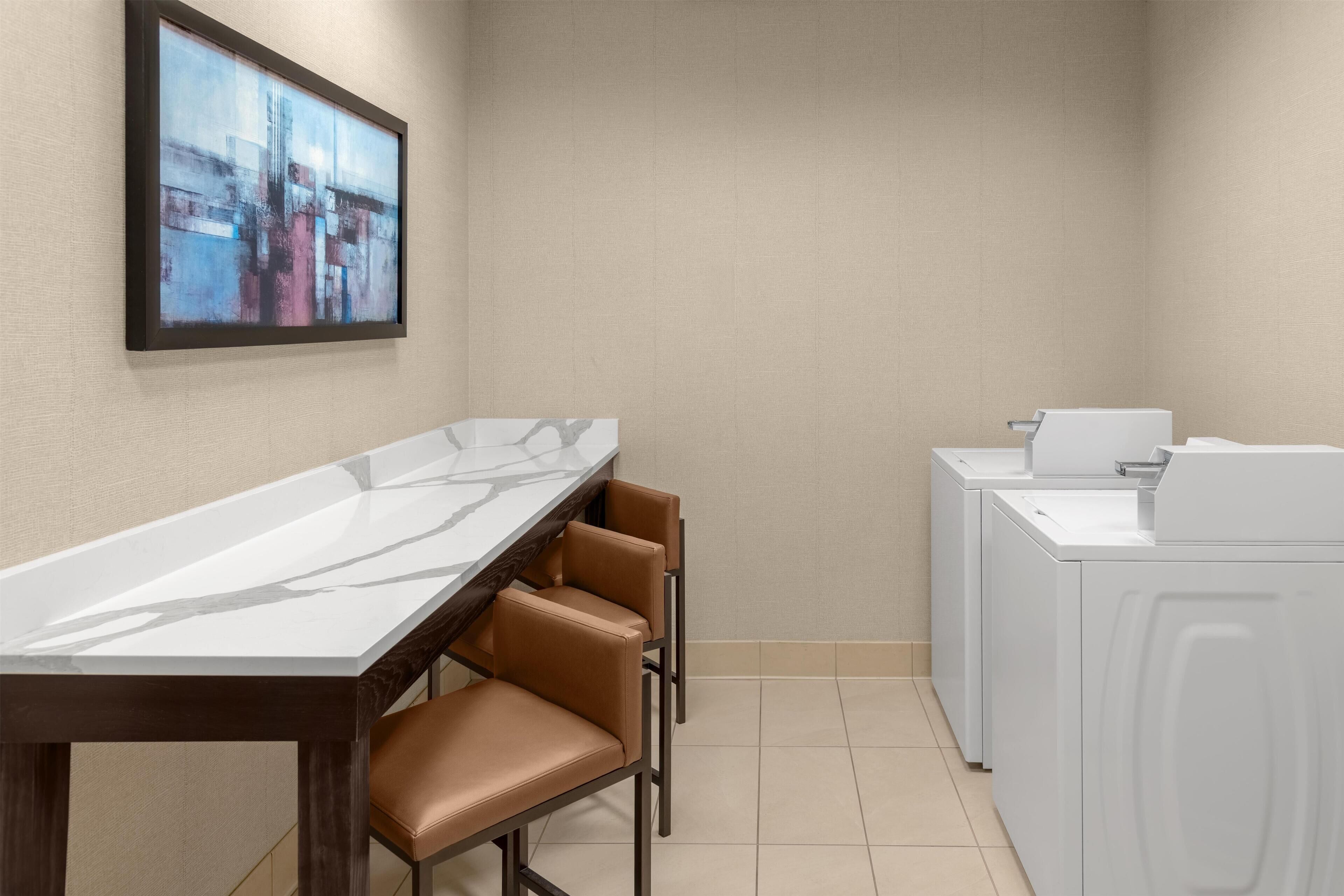 Photo - Embassy Suites San Antonio Riverwalk-Downtown