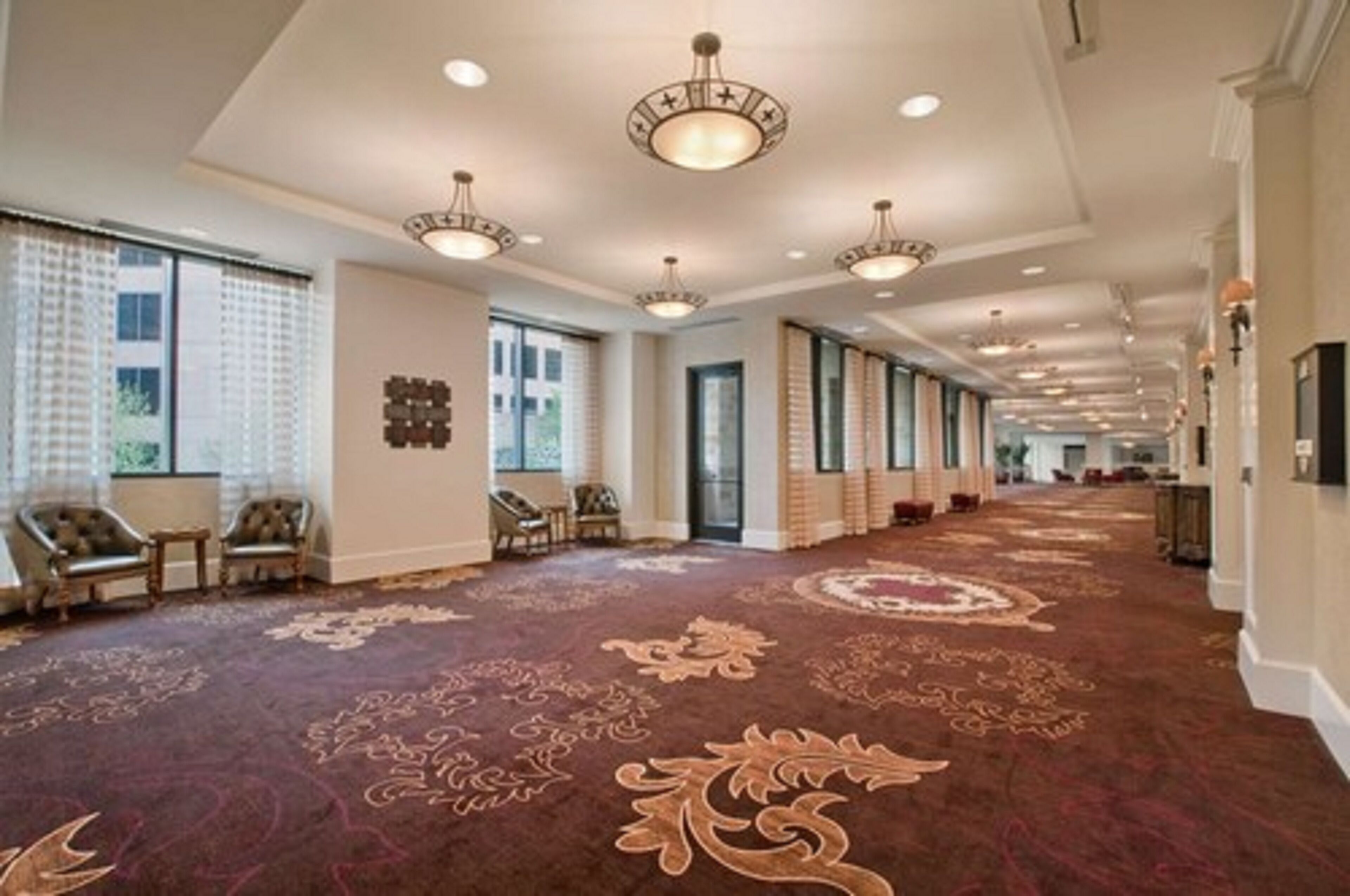 Photo - Embassy Suites San Antonio Riverwalk-Downtown