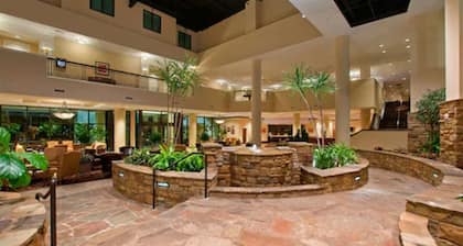 Embassy Suites San Antonio Riverwalk-Downtown