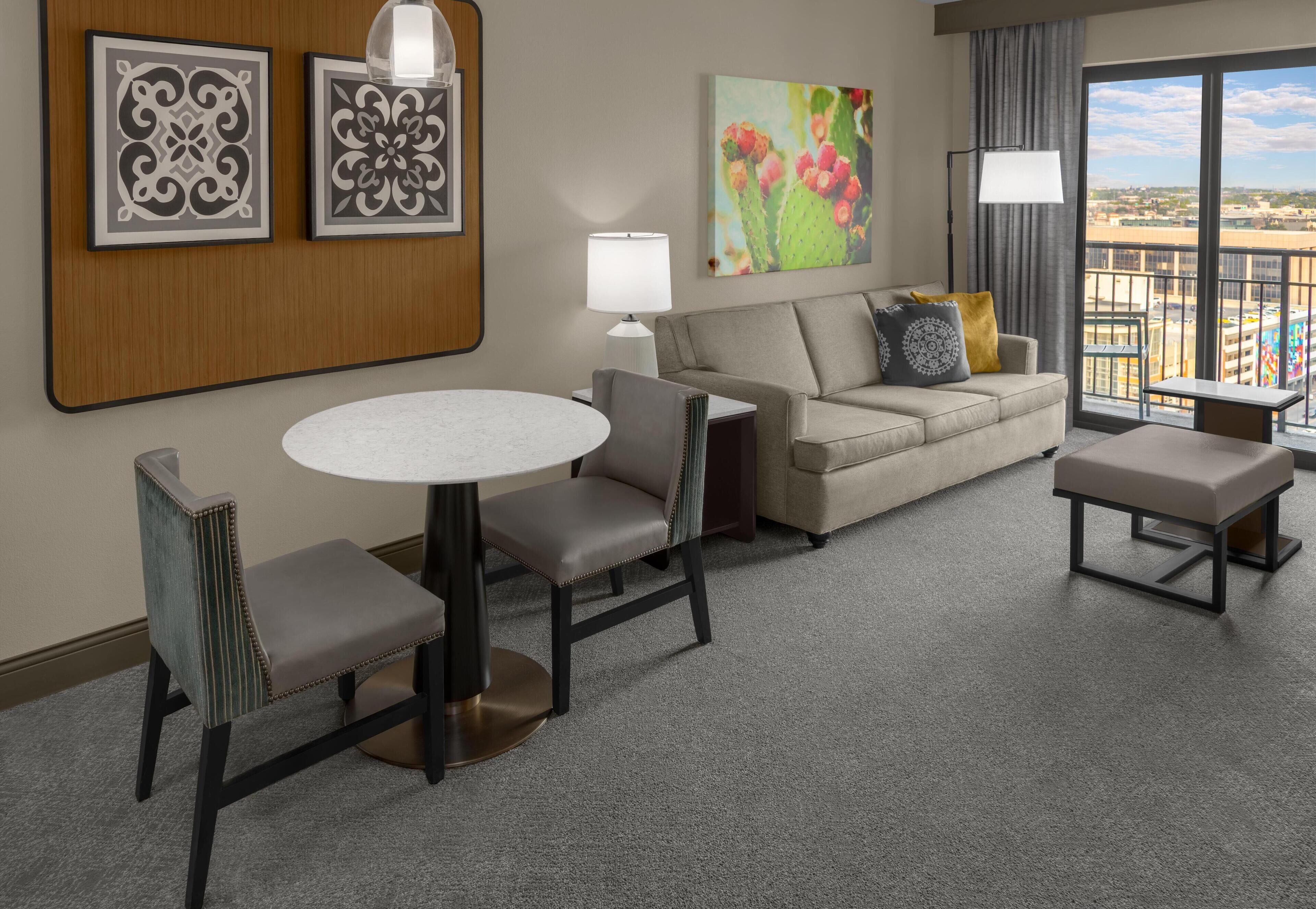 Televisión LCD de 55 pulgadas con canales digitales, una televisión