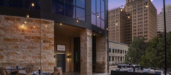 Embassy Suites San Antonio Riverwalk-Downtown