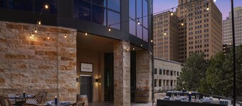 Embassy Suites San Antonio Riverwalk-Downtown